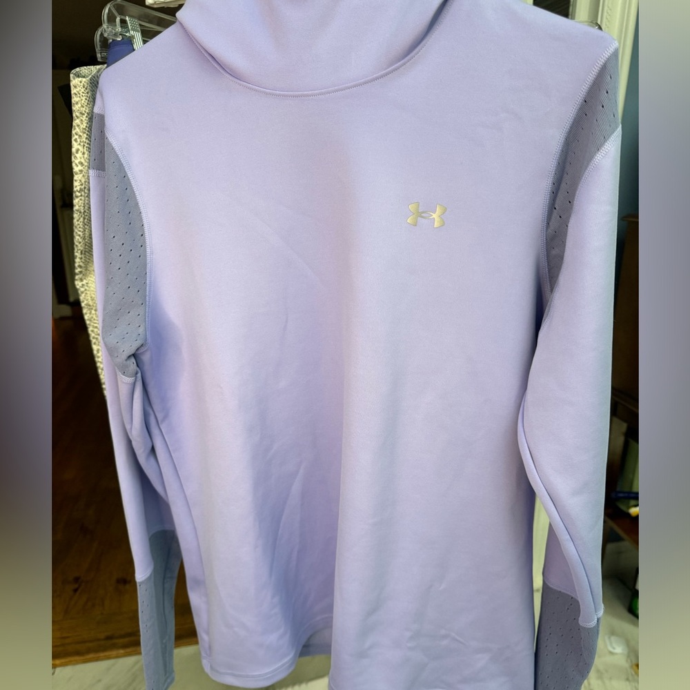 Under Armour Women’s Hooded Fitted COLDGEAR Sweatshirt